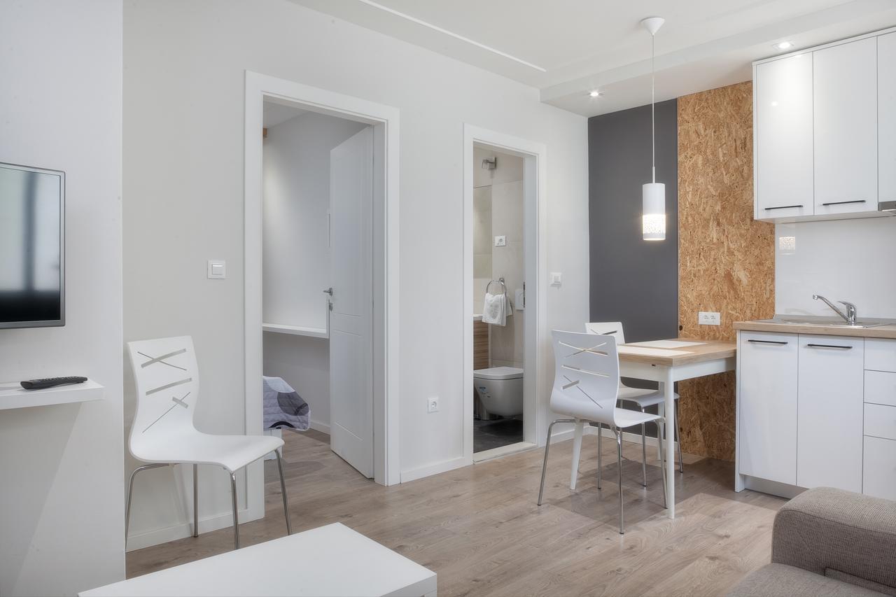 Apartments Juric Брела Экстерьер фото
